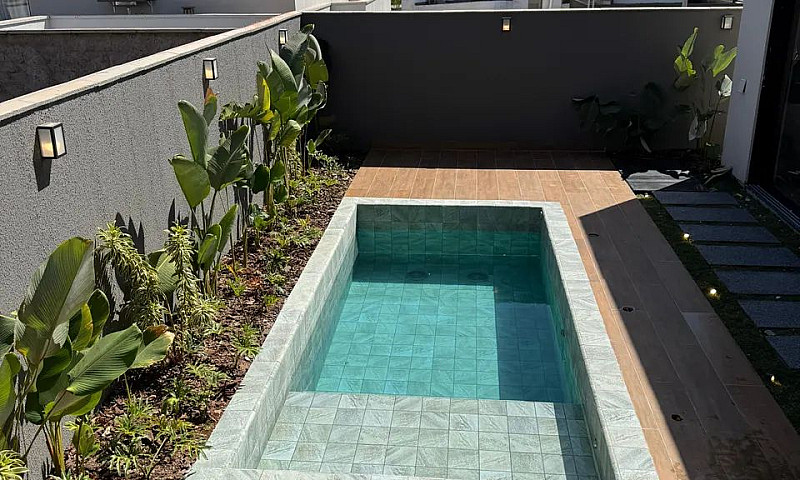 Casa De Condomínio P...