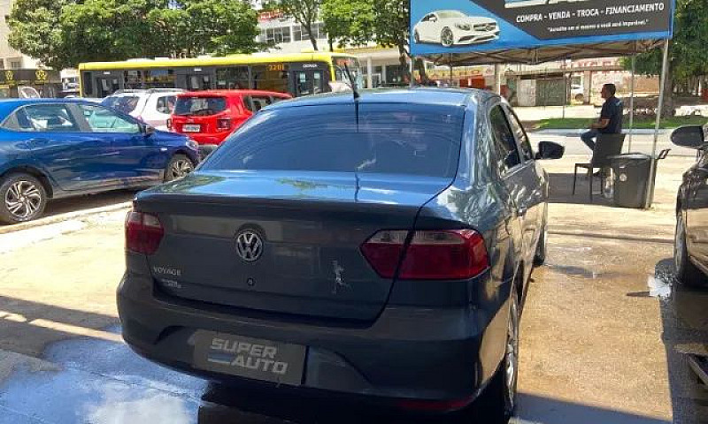 Volkswagen Voyage 1....