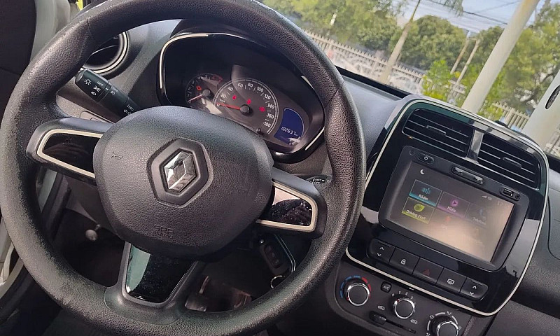 Renault Kwid Intense...