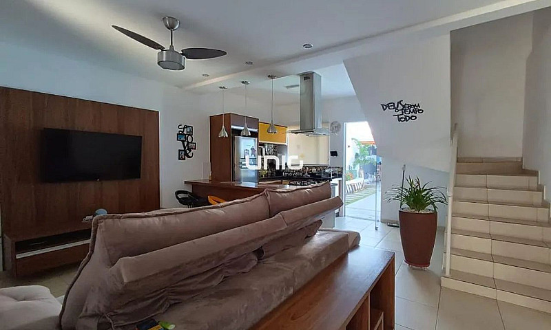 Casa Residencial Mob...