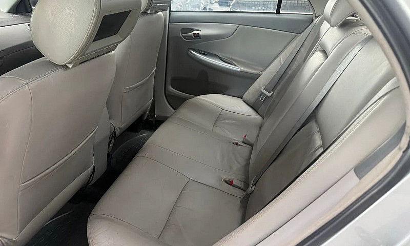 Toyota Corolla Xei 2...