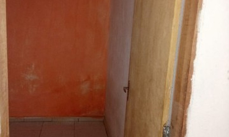 Aluga Se Casa No Sít...