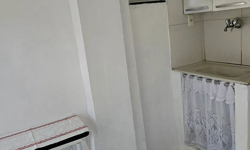 Aluga-Se Kitnet  Na ...