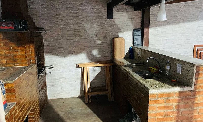 Casa Com Piscina Gra...