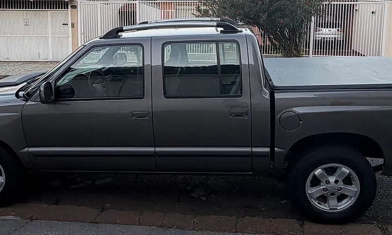Chevrolet S10 Pick-U...