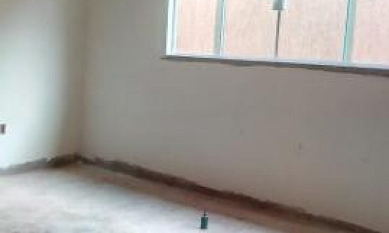 Casa À Venda Com 4 D...