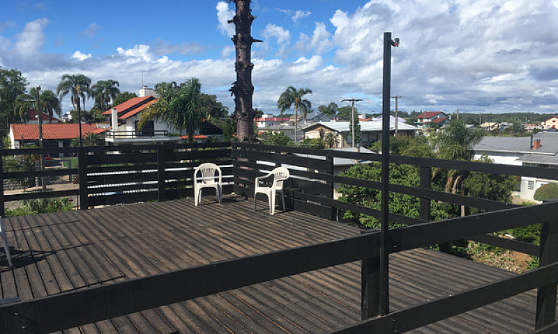 Casa E Pavilhão...