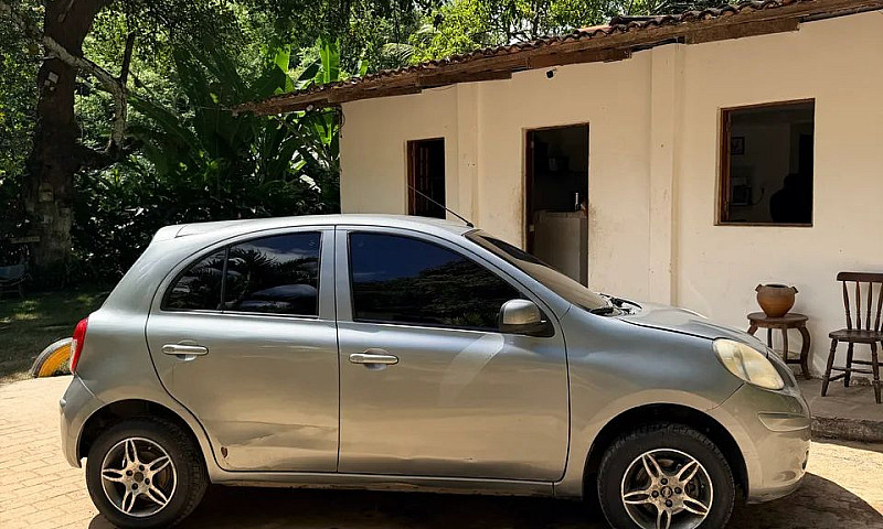 Nissan March S 1.0 1...