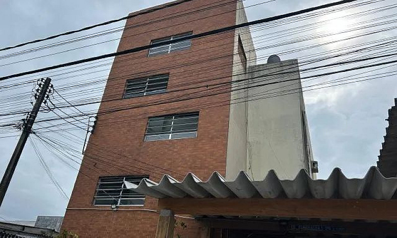 Vende-Se Um Kitnet N...