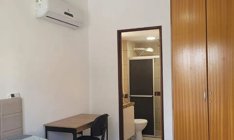 Alugo Quarto/Suíte A...