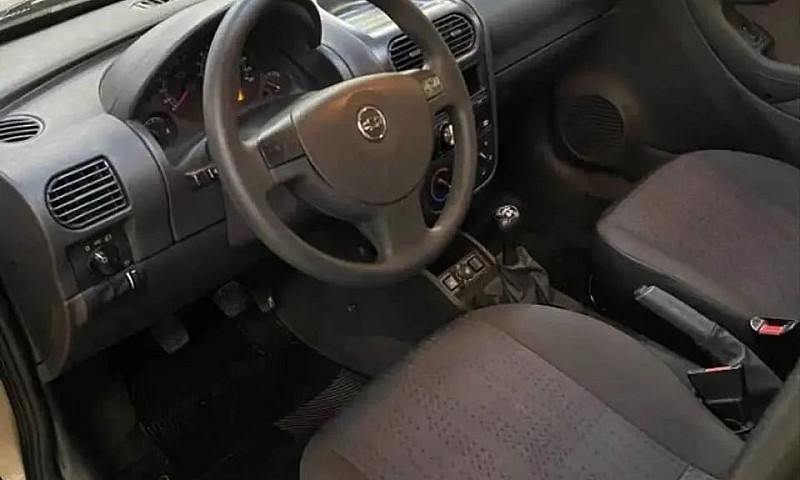 Chevrolet Corsa Hat....