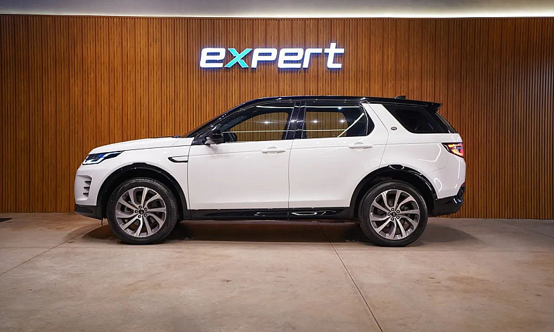 Land Rover Discovery...