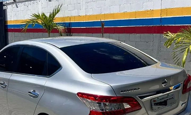 Nissan Sentra Sv 2.0...