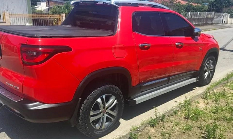 Fiat Toro Volcano 2....