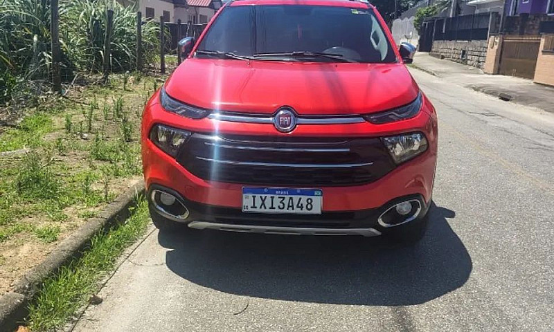 Fiat Toro Volcano 2....