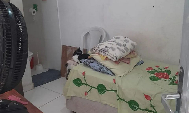 ? Vende-Se Casa De P...