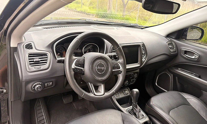 Jeep Compass Longitu...