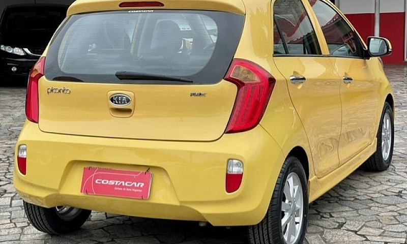 . Kia Picanto Ex 1.0...
