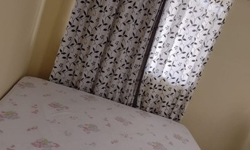 Alugo Casa Com Pisci...