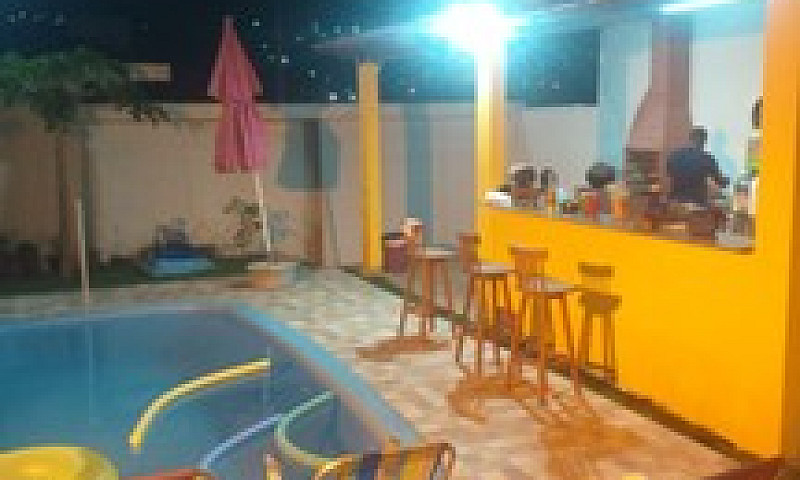 Alugo Casa Com Pisci...