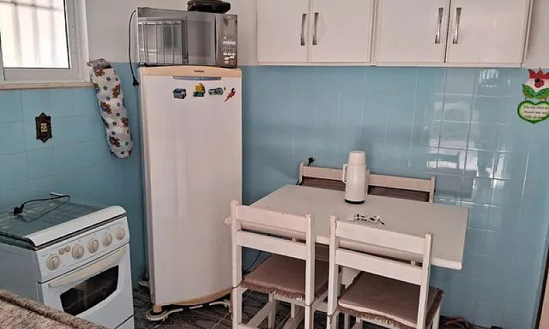 Casa Com Mobilia E A...