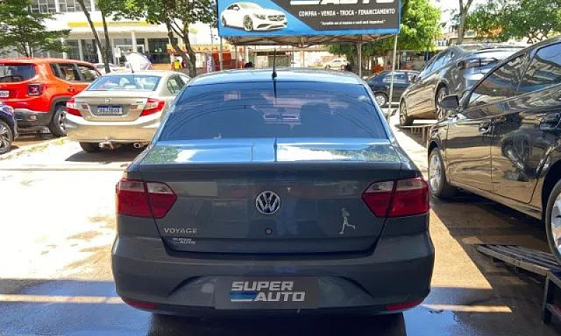 Volkswagen Voyage 1....