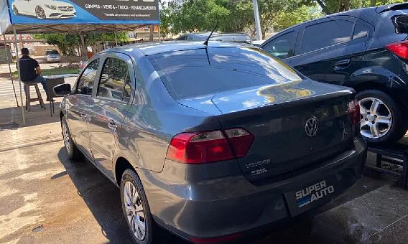 Volkswagen Voyage 1....