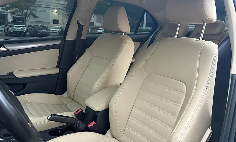 Volkswagen Jetta Hig...