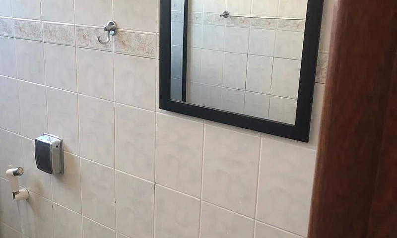 Alugo Apartamento / ...