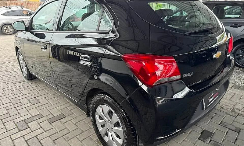Chevrolet Onix Hatch...