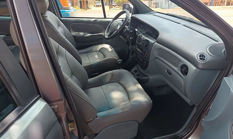 Renault Scenic Rxe 2...