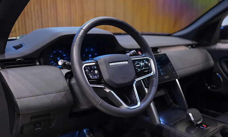 Land Rover Discovery...