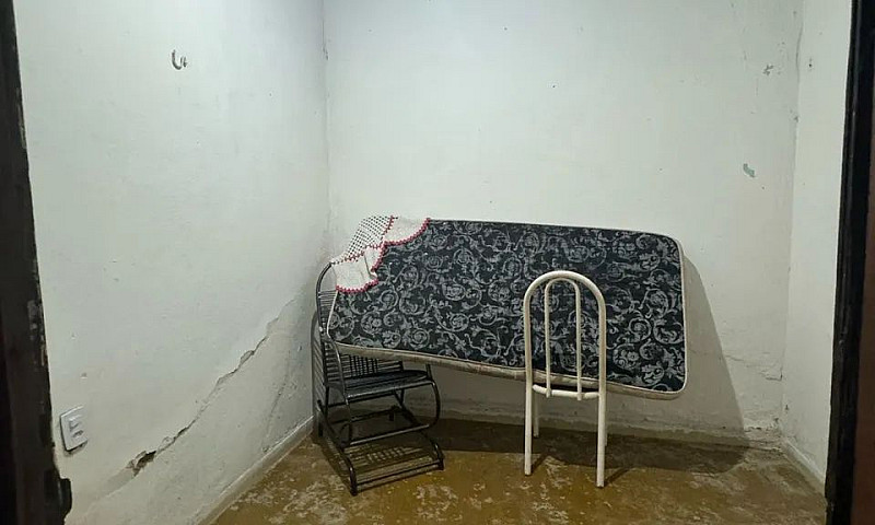 Vende-Se Casa Em Bay...