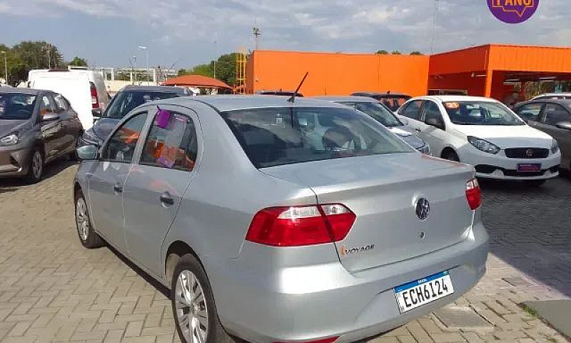 Volkswagen Voyage 1....