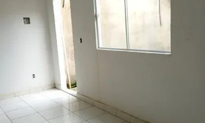 Aluga-Se Apartamento...