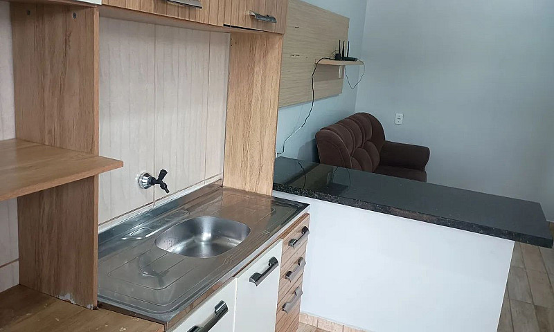 Alugo Kitnet Mobilia...