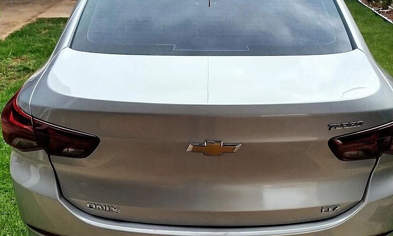 Chevrolet Onix Plus ...