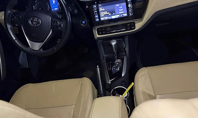 Toyota Corolla Altis...