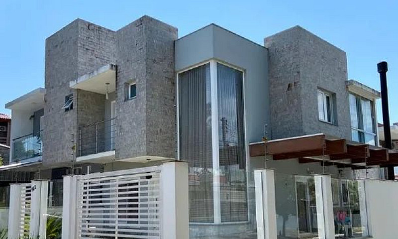Linda Casa/Sobrado B...
