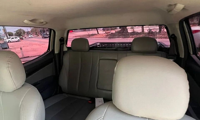 Chevrolet S10 Pick-U...