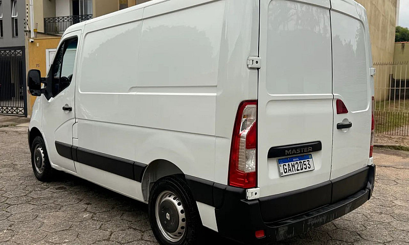 Renault Master 2.3 D...