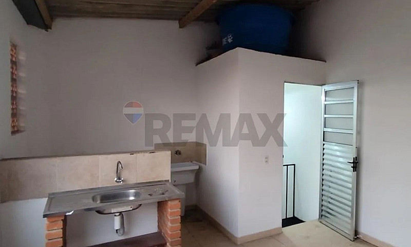 Casa Em Condomínio F...