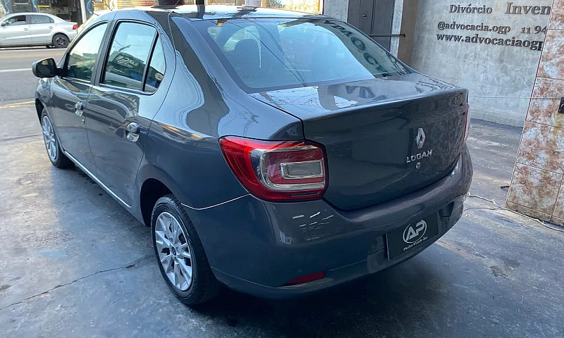 Renault Logan Expres...