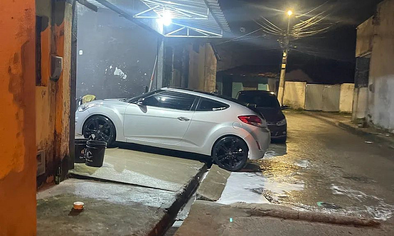 Hyundai Veloster 1.6...