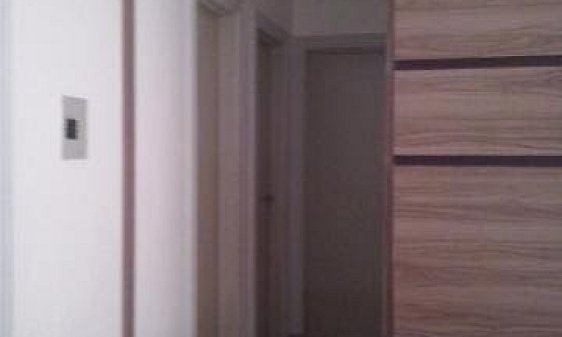 Aluga-Se Apartamento...