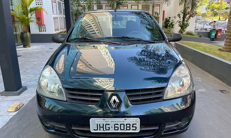 Clio Sedan 1.6 Compl...