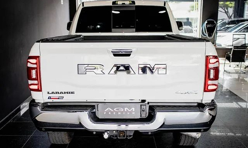 Ram 2500 Laramie 4X4...