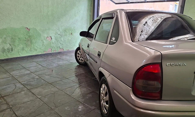 Chevrolet Corsa Sed....