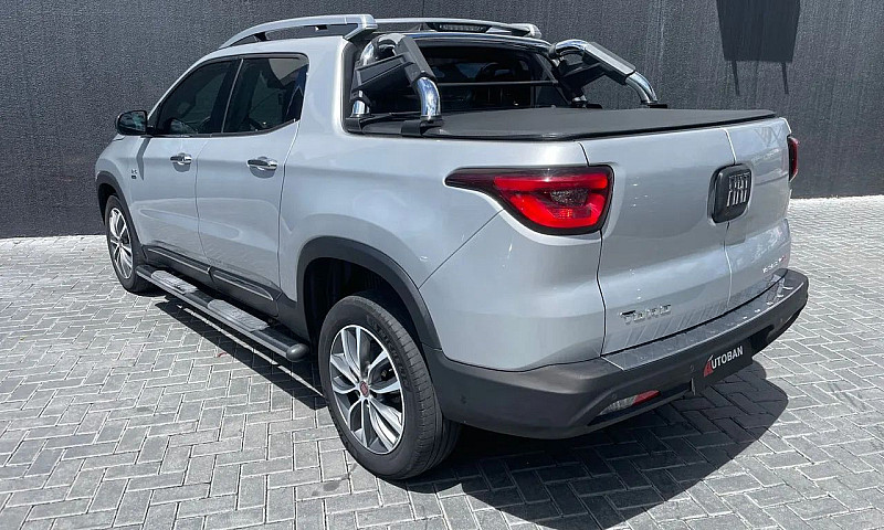 Fiat Toro Volcano 2....