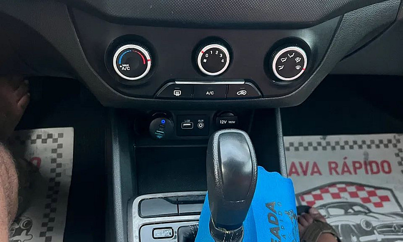 Hyundai Creta Action...